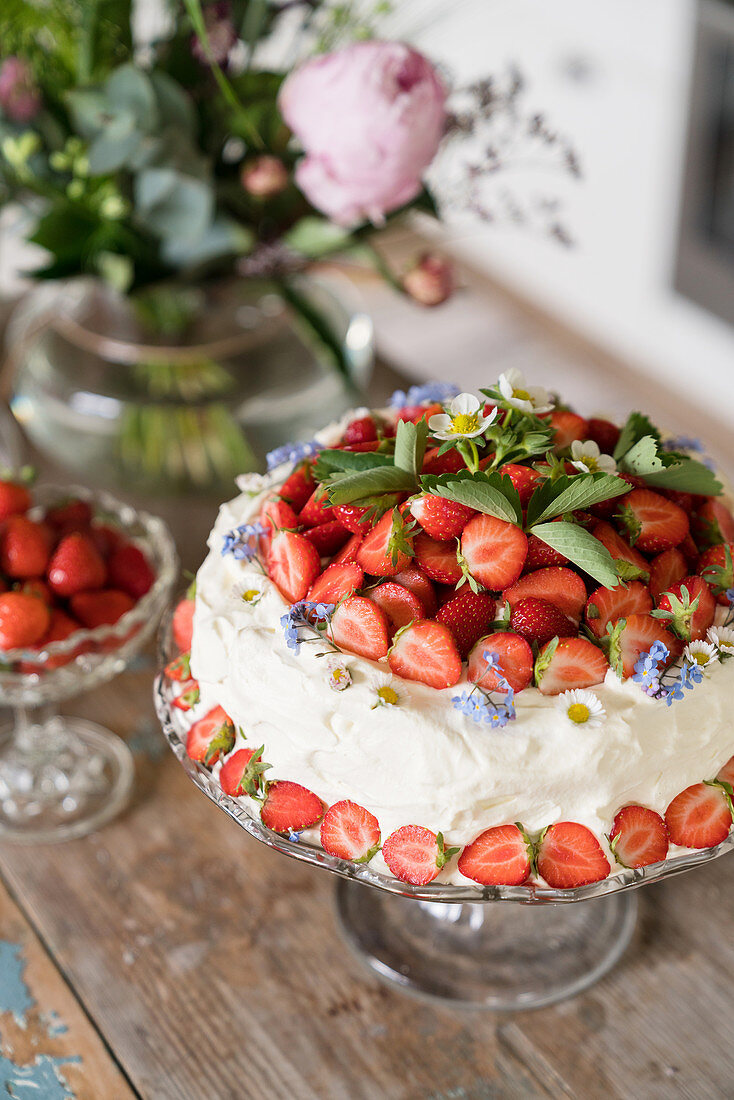 Strawberry cake decorated with flowers