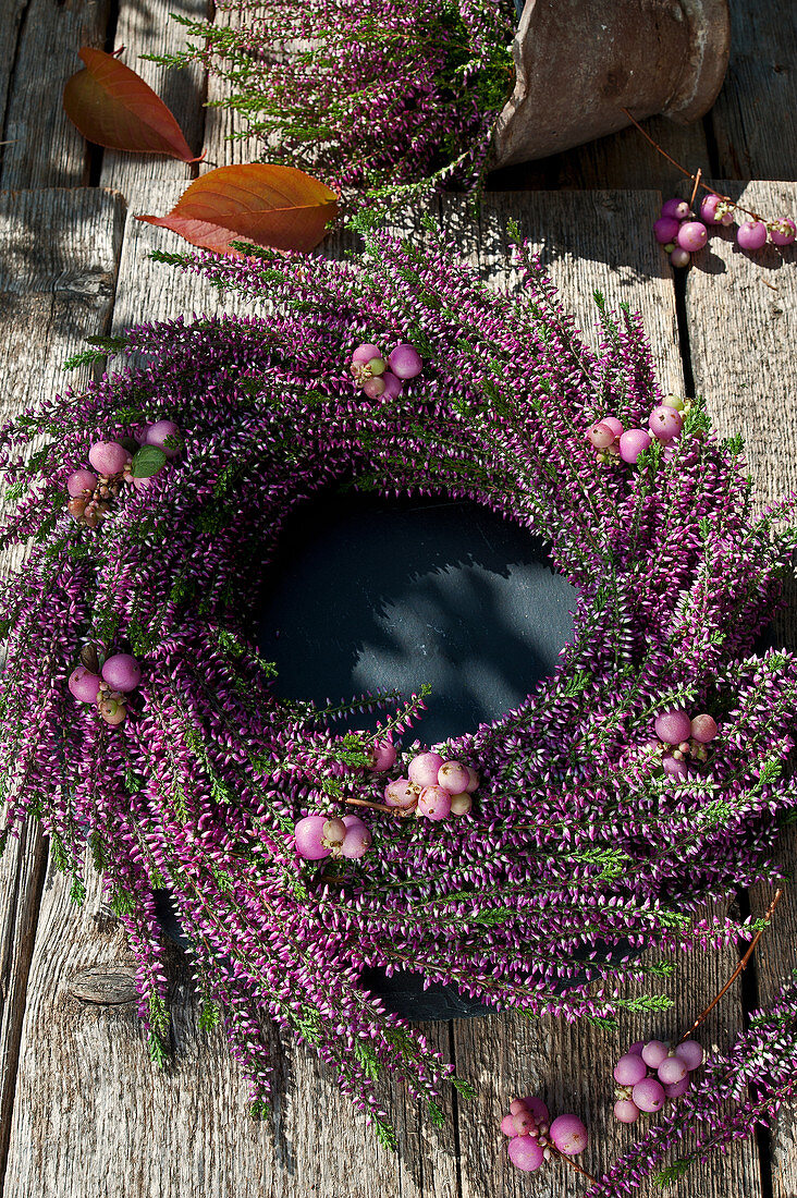 Wreath of budding heather and coral bead