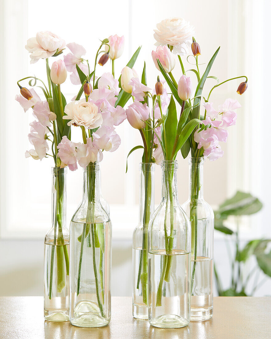 Gemischte Blumen in Vase