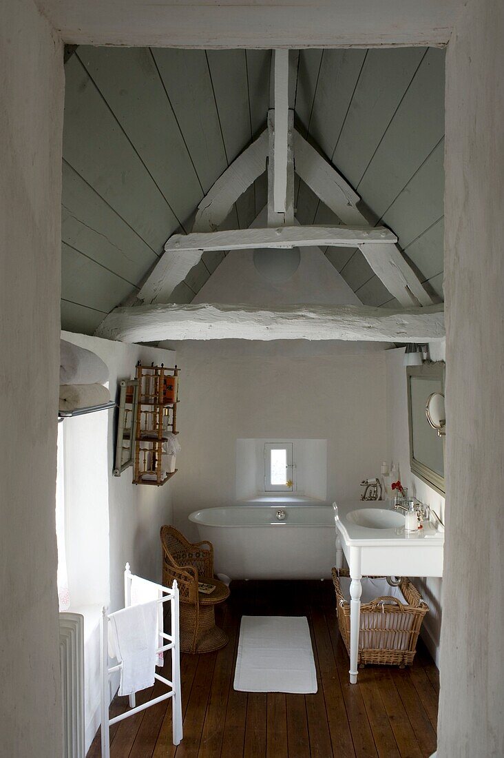Little bathroom in attic