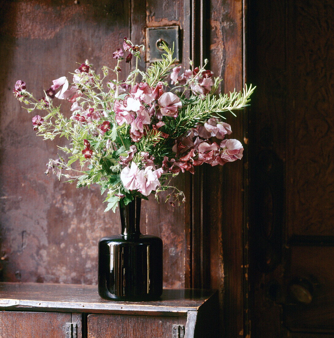 Sweet peas (Departure) Mourning widow geraniums (melancholy) Rosemary (promise to remember)
