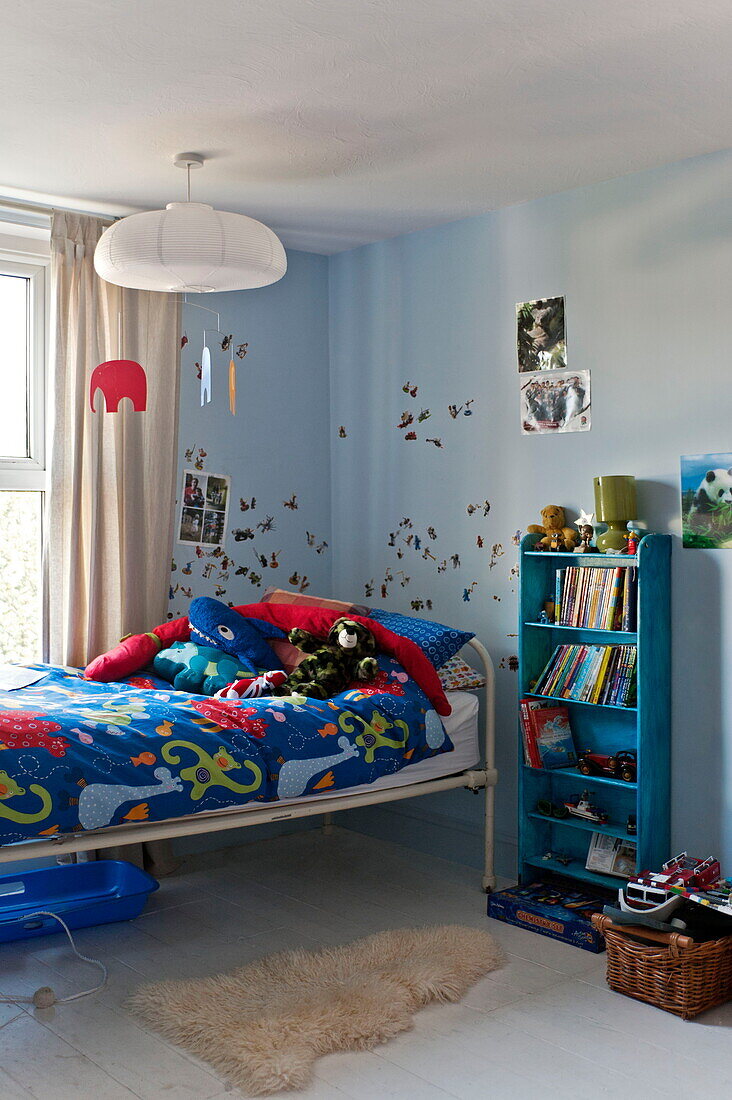 Jungenzimmer im Haus der Familie Bovey Tracey, Devon, England, UK