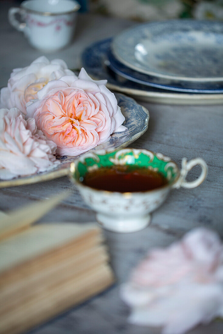 Vintage teacup and rose