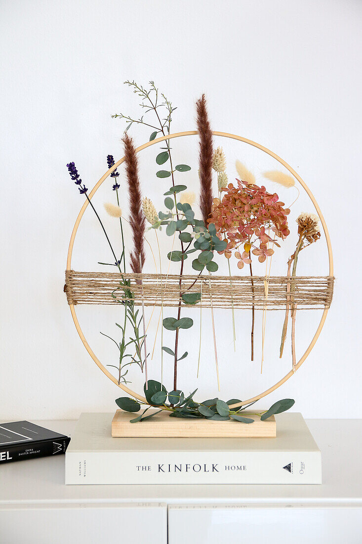 DIY Dried Flower Hoop