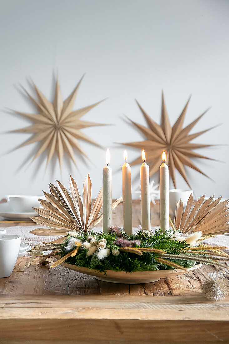 DIY Advent wreath with dried plants