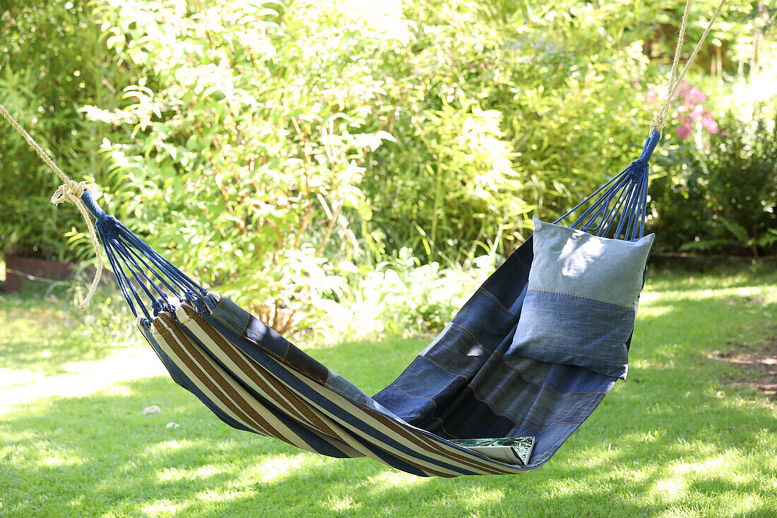 DIY patchwork hammock
