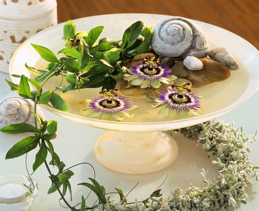 Bowl with passion flowers