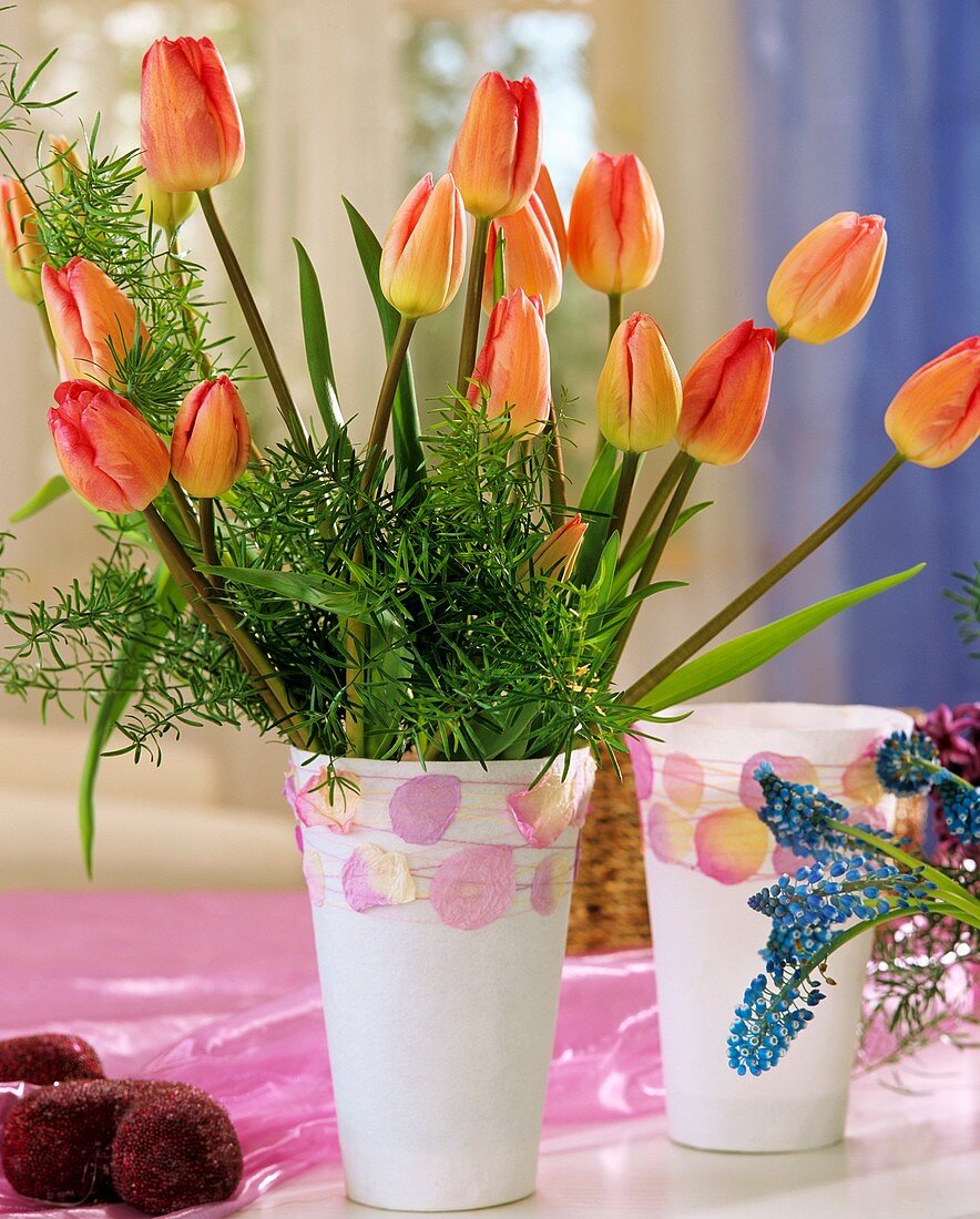 Arrangement of tulips