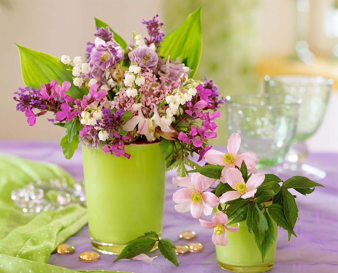 Spring posy with lilies-of-the-valley as table decoration