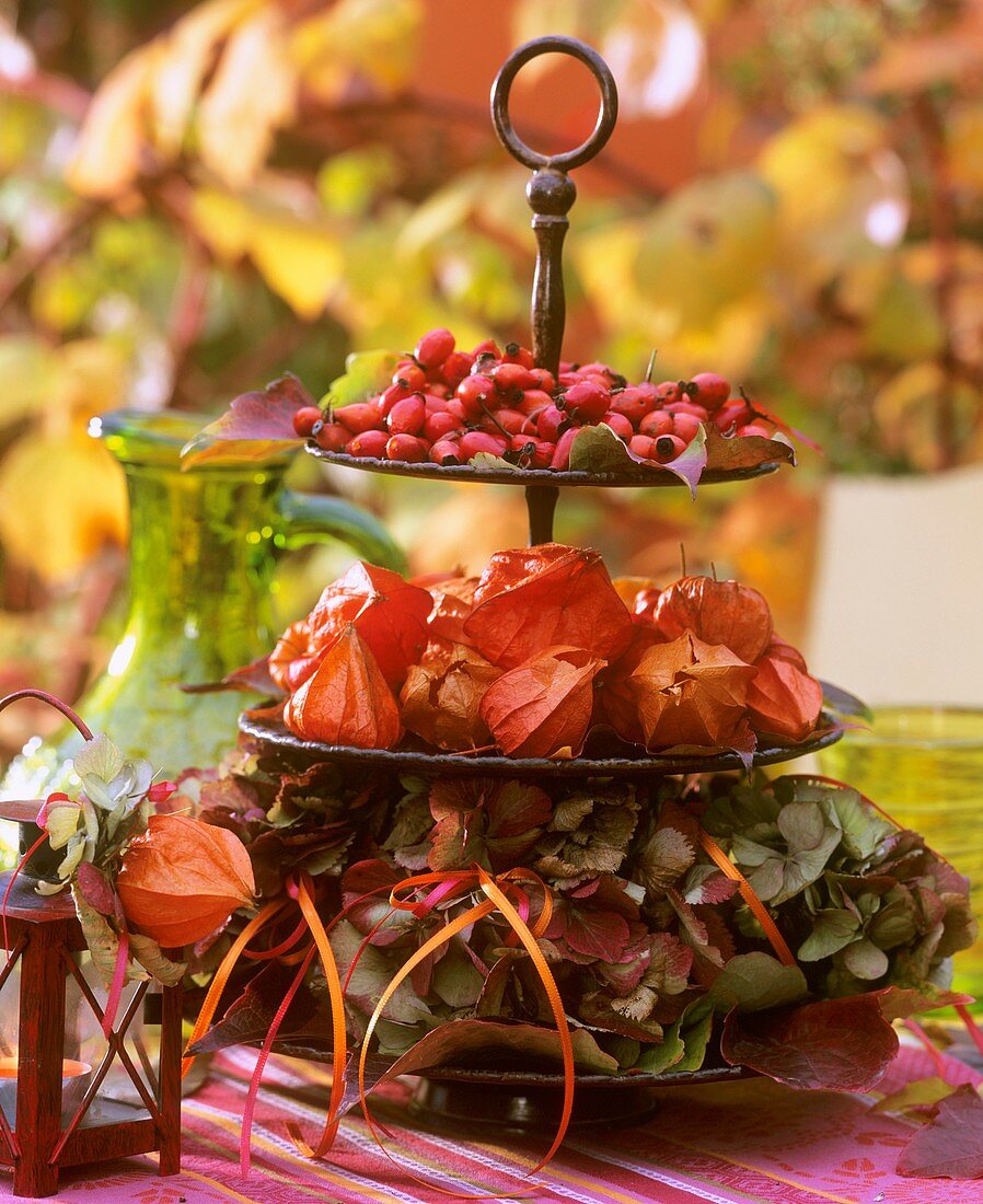Tiered stand with autumn decorations