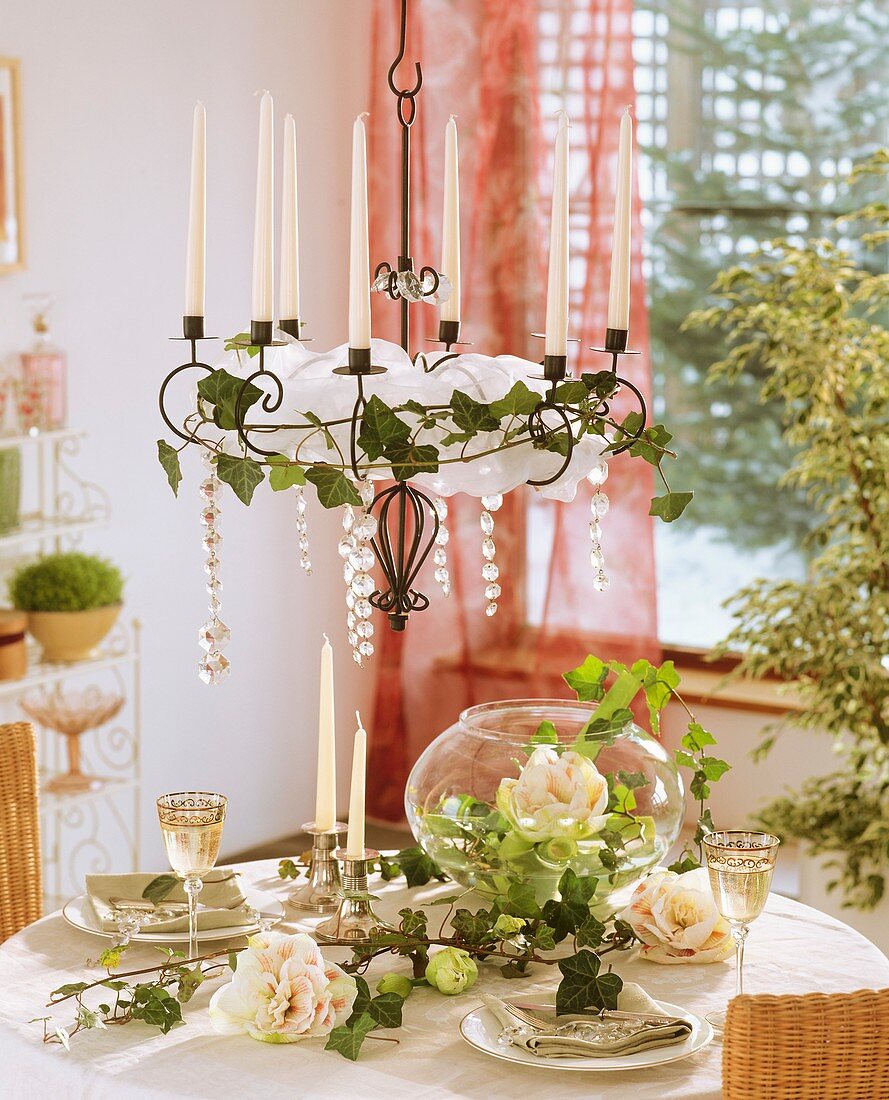 Hanging candle holder with candles, Amaryllis in round glass