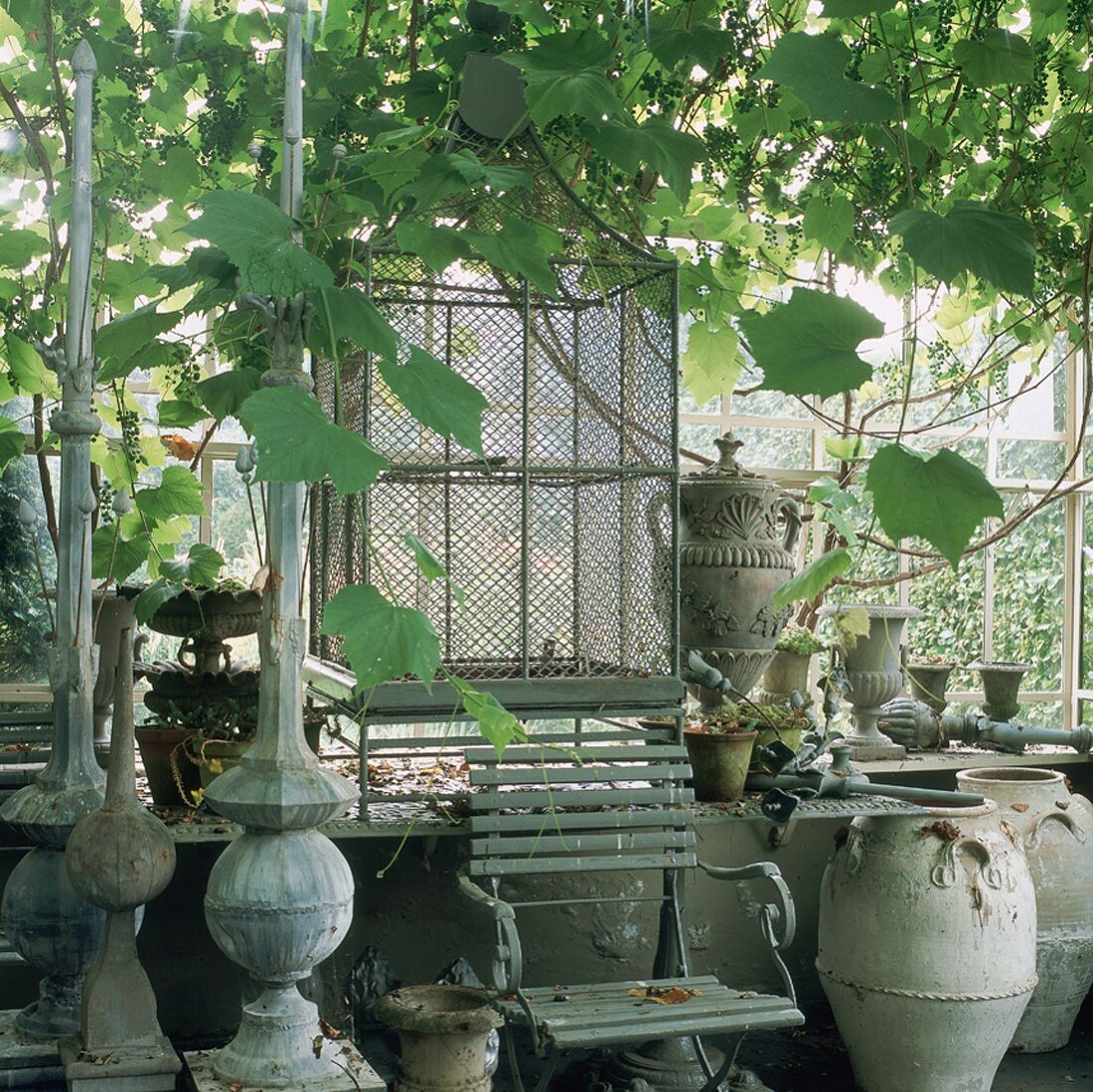 Pflanzengefässe und Gegenstände für die Gartendekoration