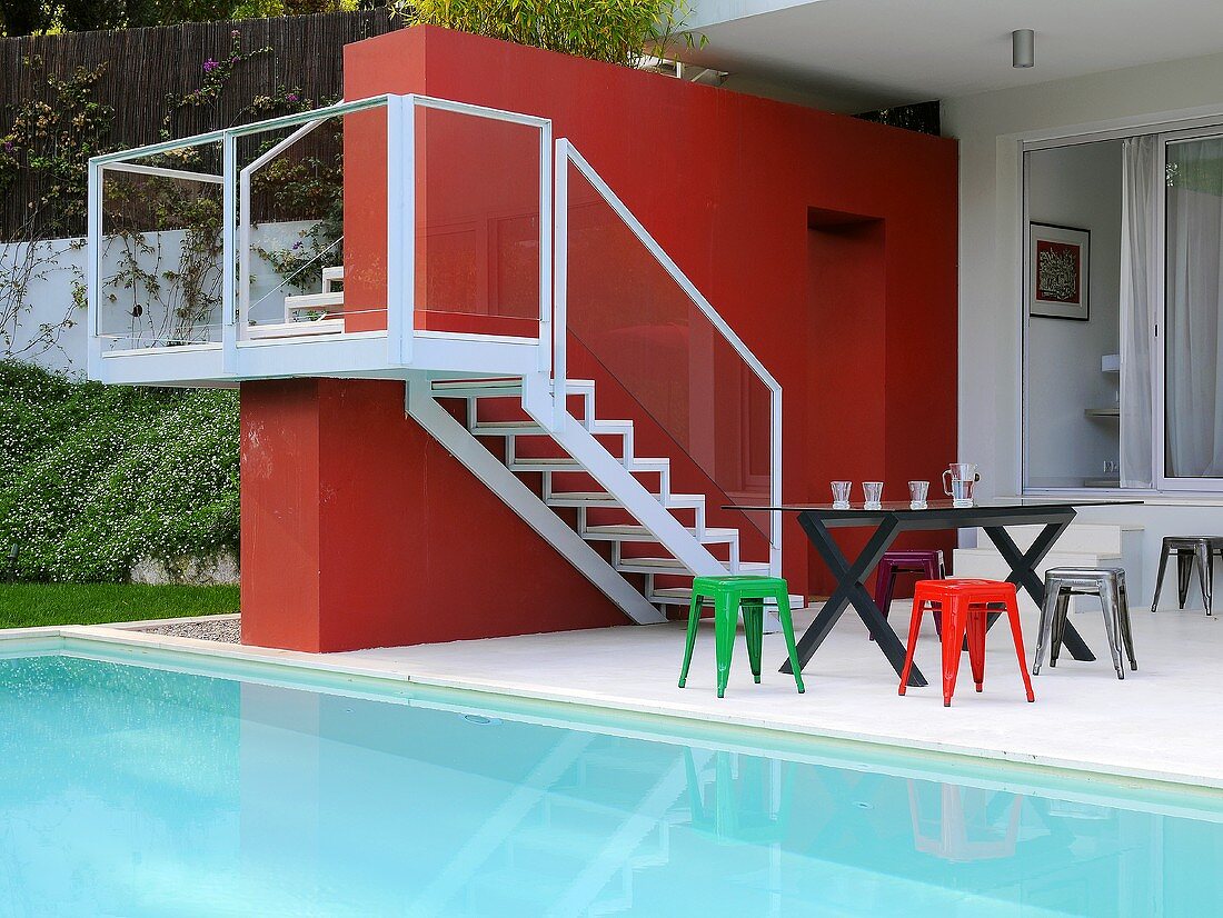 Terrace by swimming pool (Villa Bamboo, Southern France)