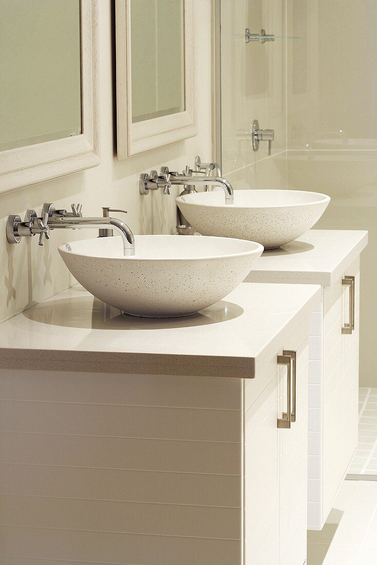 Bathroom with two washbasins