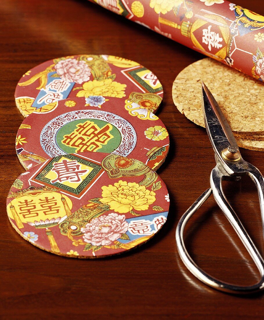 Table mats with Chinese motifs, home-made