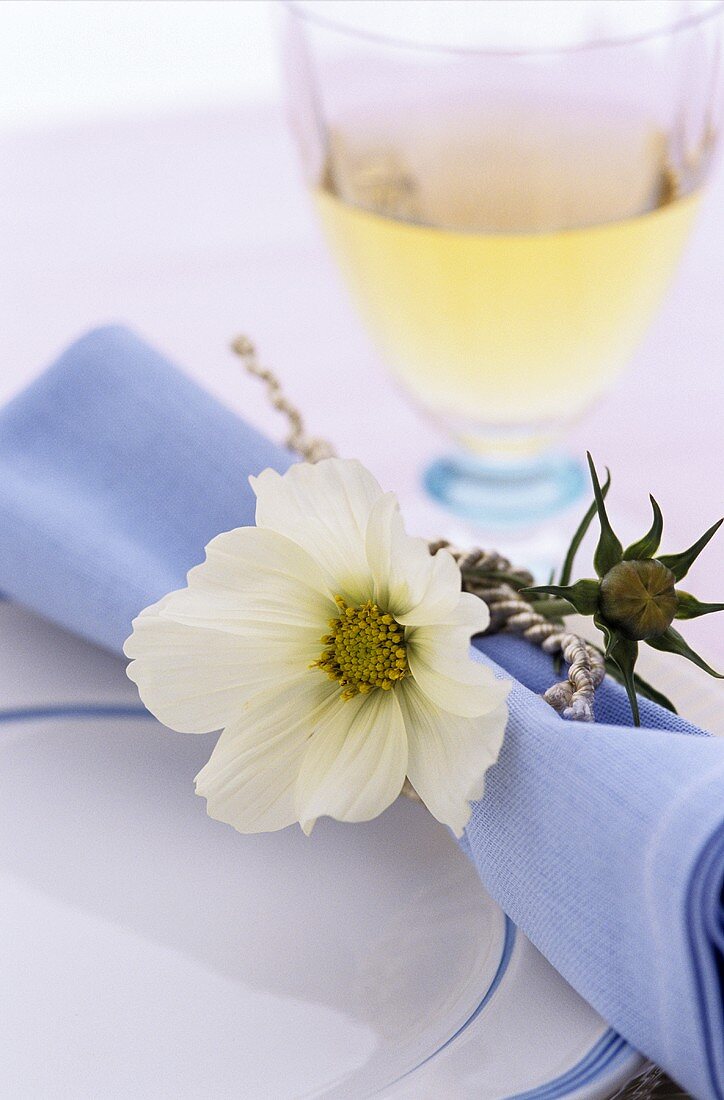 Place setting with flower