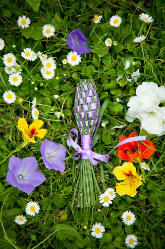 Home-made lavender spindle in a field of flowers