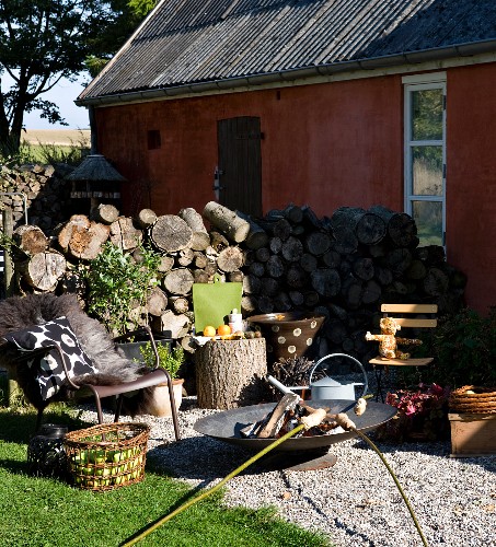 Brennholz Bilder – Interior Design-Fotos kaufen living4media