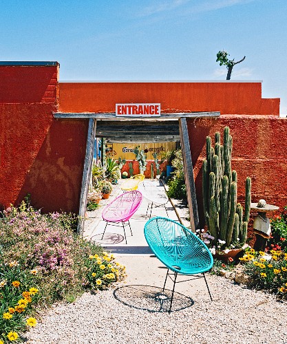 Gartenmöbel Bilder – Interior Design-Fotos kaufen living4media