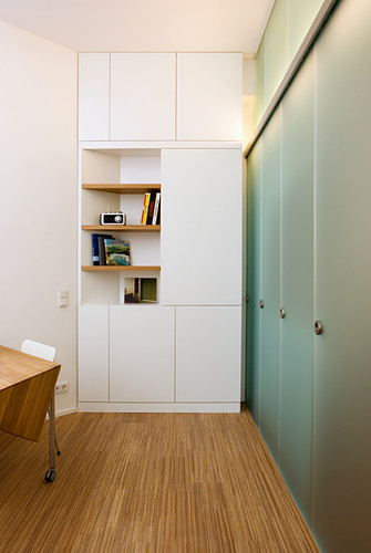 Milchglaswand Bilder – Interior Design-Fotos kaufen living4media