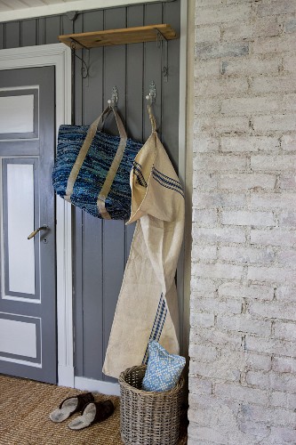 bag and coat rack