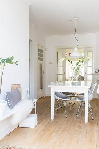 Holzdielenboden Bilder – Interior Design-Fotos kaufen living4media