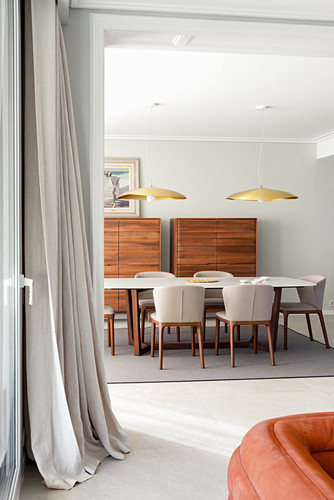 Esszimmerstuhl Bilder – Interior Design-Fotos kaufen living4media