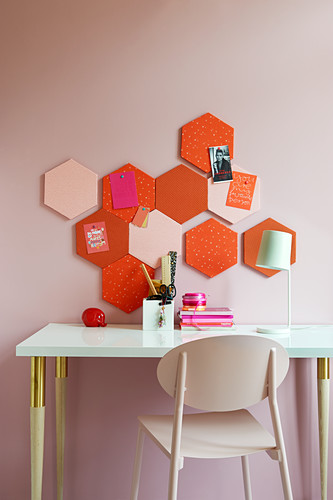 DIY-Pinnwand aus Hexagon-Platten