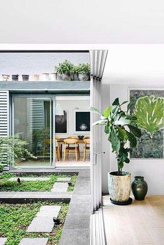 Innenhof Bilder – Interior Design-Fotos kaufen living4media