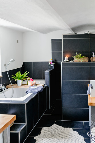 Black Tiles In Bathroom Image 12665553 Living4media Black Tiles In Bathroom Image