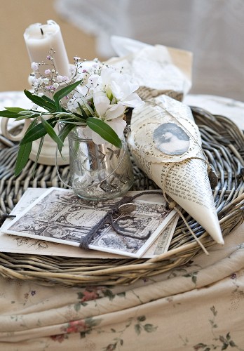 Blumenvase Bilder – Interior Design-Fotos kaufen living4media