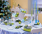 Christmas table decoration in blue and green