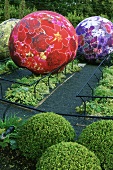 Kunstobjekte im Garten