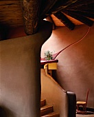 Staircase in Nautilus Earthship House (New Mexiko, USA)