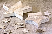 Large & small wooden Christmas stars