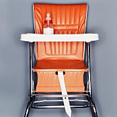 Orangefarbener Vintage Kinderstuhl mit Stahlrohr