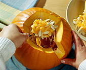 Hollow out the pumpkin, remove the inner flesh