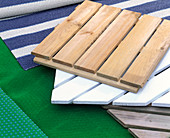 Various floor coverings for the balcony