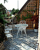 Roof terrace with mosaic of coloured marble