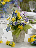Spring table decoration, Narcissus, Muscari