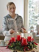 Mixed Advent wreath with red candles