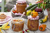 Chutney of zucchini, peppers and hot peppers