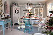 Festively decorated country-house-style dining room