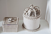 Jewellery boxes made from corrugated cardboard