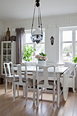 Dining room in Scandinavian country-house style