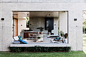 Kitchen and dining area on the covered terrace