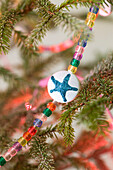 DIY beaded chain as Christmas tree garland