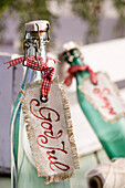 DIY bottle tag with Christmas greeting
