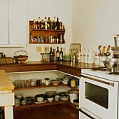 Kitchen in neutral tones