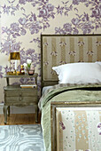 Rustic style bedroom